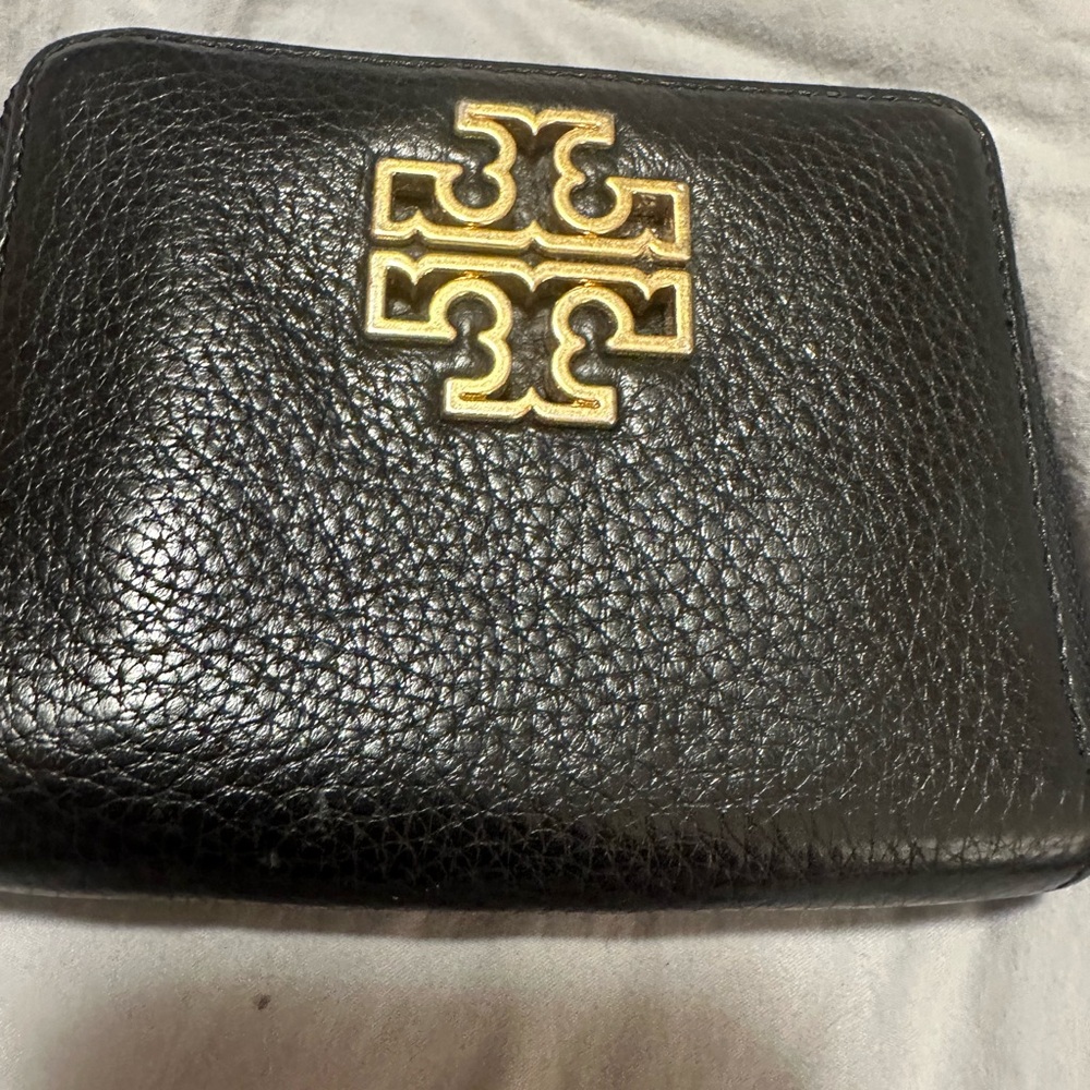 Tory Burch Black Pebbled Leather Wallet with Gold Logo
